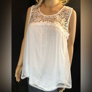 NWT Large but fits like XL lightweight layered Blouse